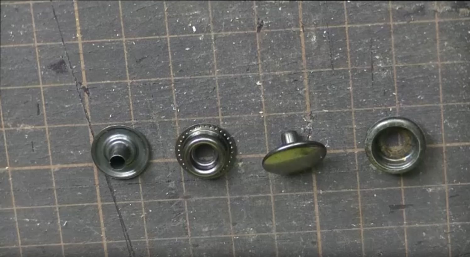 ジャンパーホックの部品