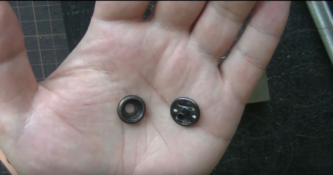 ジャンパーホックのメス