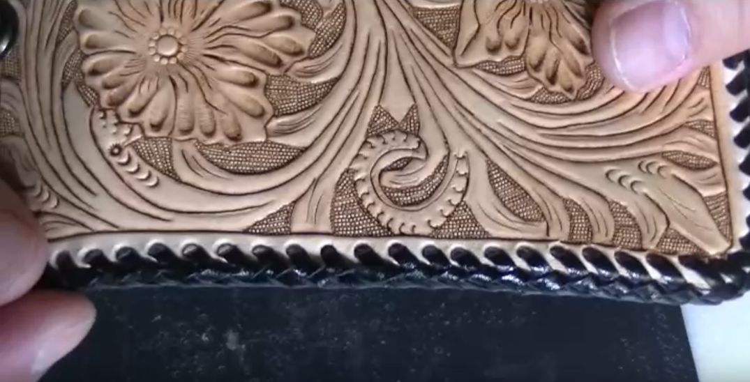 ダブルステッチが完成した様子