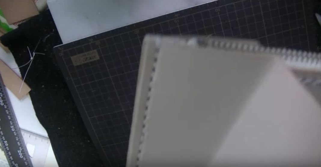 コインケースとマチを本縫いした結果