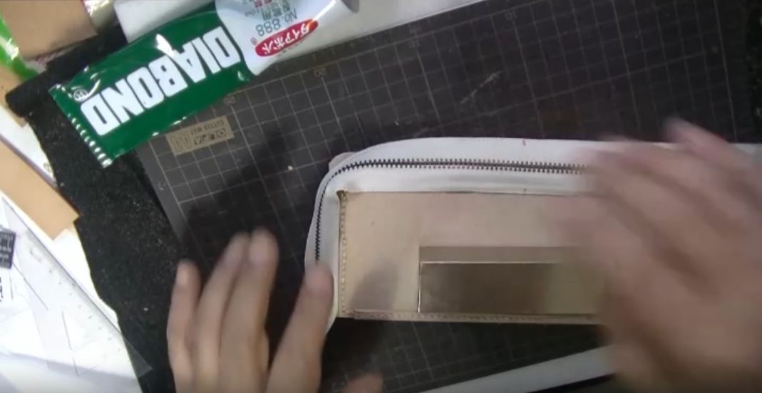 ファスナーを取り付ける02様子