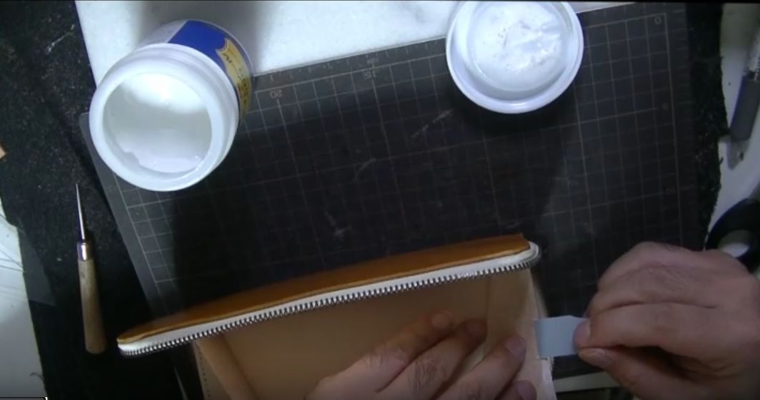 外装にダイアボンドを塗る