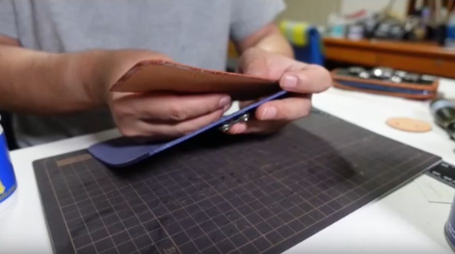 外装と内装を仮止め